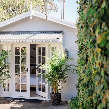 Studio 26: Central, Hampton'S Poolside Hideaway Coffs Harbour Exterior photo
